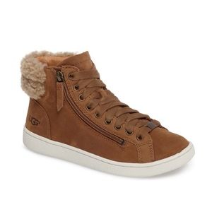 NWOB ~ UGG Olive Genuine Shearling Cuff Sneaker